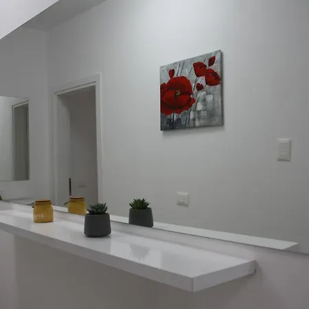 Snajder Apartment, 50m Beach, 2 Bedrooms, 2 Bathrooms, 1living Room, Self Check-in *