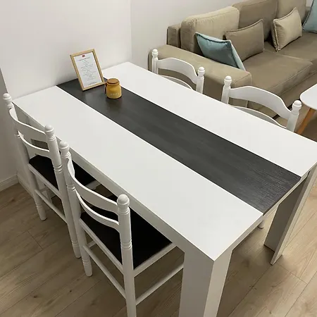 Snajder Apartment, 50m Beach, 2 Bedrooms, 2 Bathrooms, 1living Room, Self Check-in