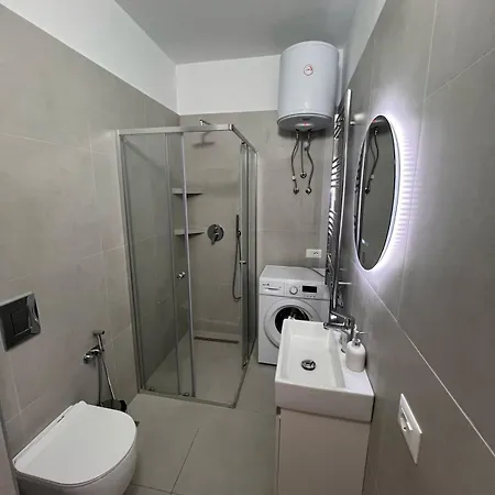 Snajder Apartment, 50m Beach, 2 Bedrooms, 2 Bathrooms, 1living Room, Self Check-in *