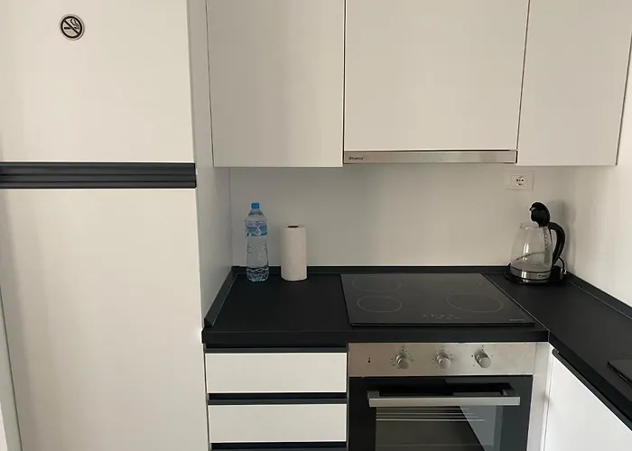 Snajder Apartment, 50m Beach, 2 Bedrooms, 2 Bathrooms, 1living Room, Self Check-in Appartement