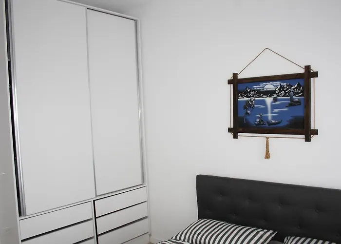 Appartement Snajder Apartment, 50m Beach, 2 Bedrooms, 2 Bathrooms, 1living Room, Self Check-in *