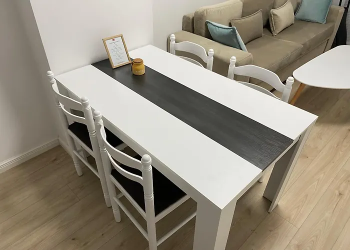 Snajder Apartment, 50m Beach, 2 Bedrooms, 2 Bathrooms, 1living Room, Self Check-in