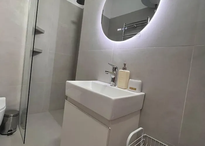 Appartement Snajder Apartment, 50m Beach, 2 Bedrooms, 2 Bathrooms, 1living Room, Self Check-in Durrës