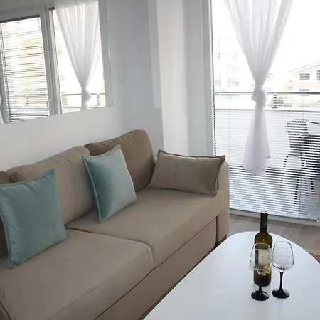 דירה Snajder Apartment, 50m Beach, 2 Bedrooms, 2 Bathrooms, 1living Room, Self Check-in דורס