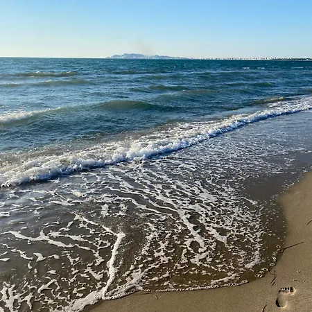 Snajder Apartment, 50m Beach, 2 Bedrooms, 2 Bathrooms, 1living Room, Self Check-in דירה *