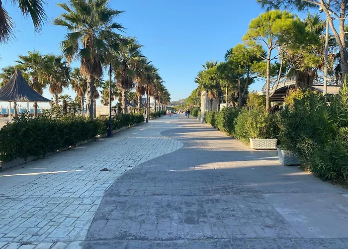 Snajder Apartment, 50m Beach, 2 Bedrooms, 2 Bathrooms, 1living Room, Self Check-in *